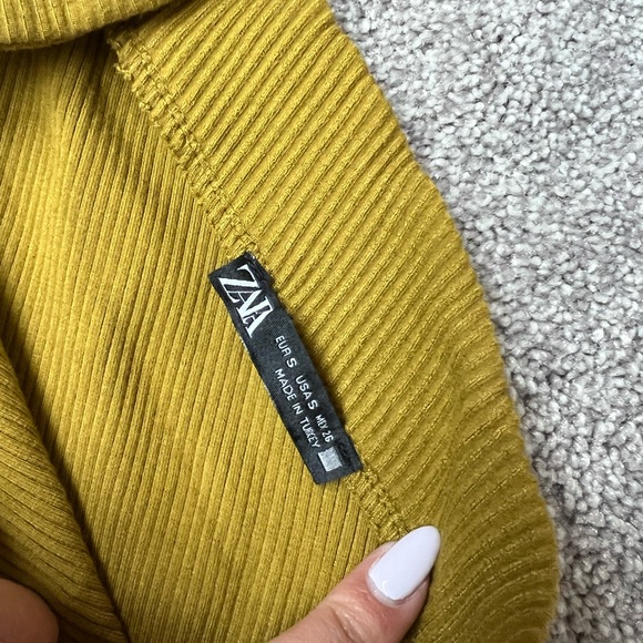 Green bodysuit - Picture 2 of 3